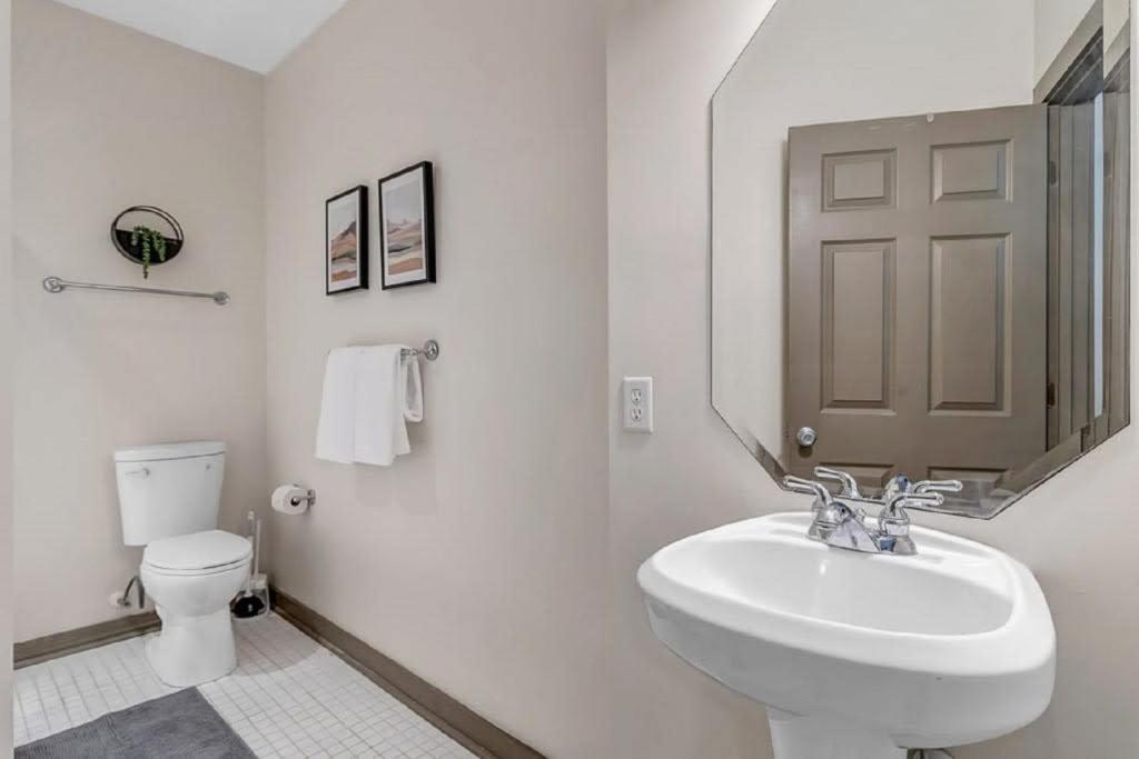Modern, Insta-Worthy 2B Townhome In Walkable Springfield! Jacksonville Exterior foto